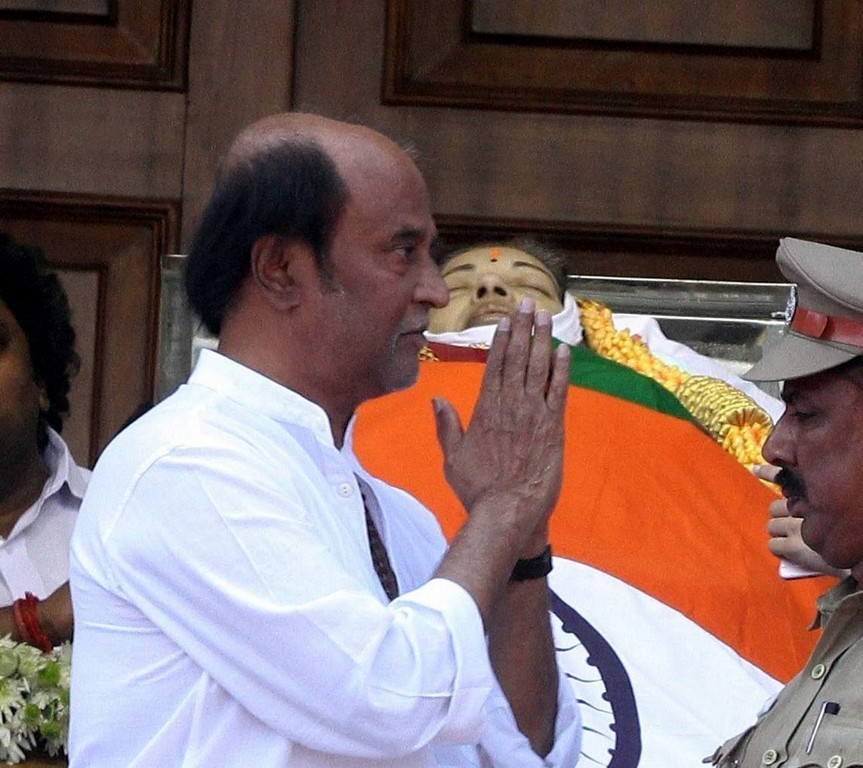 Tamil Nadu CM Jayalalithaa Final Journey Photos - 103 / 147 photos