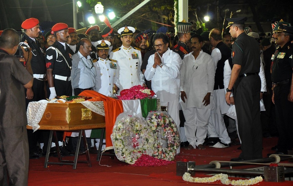 Tamil Nadu CM Jayalalithaa Final Journey Photos - 144 / 147 photos