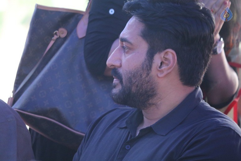 Tamil Stars at Jallikattu Hunger Strike - 35 / 51 photos