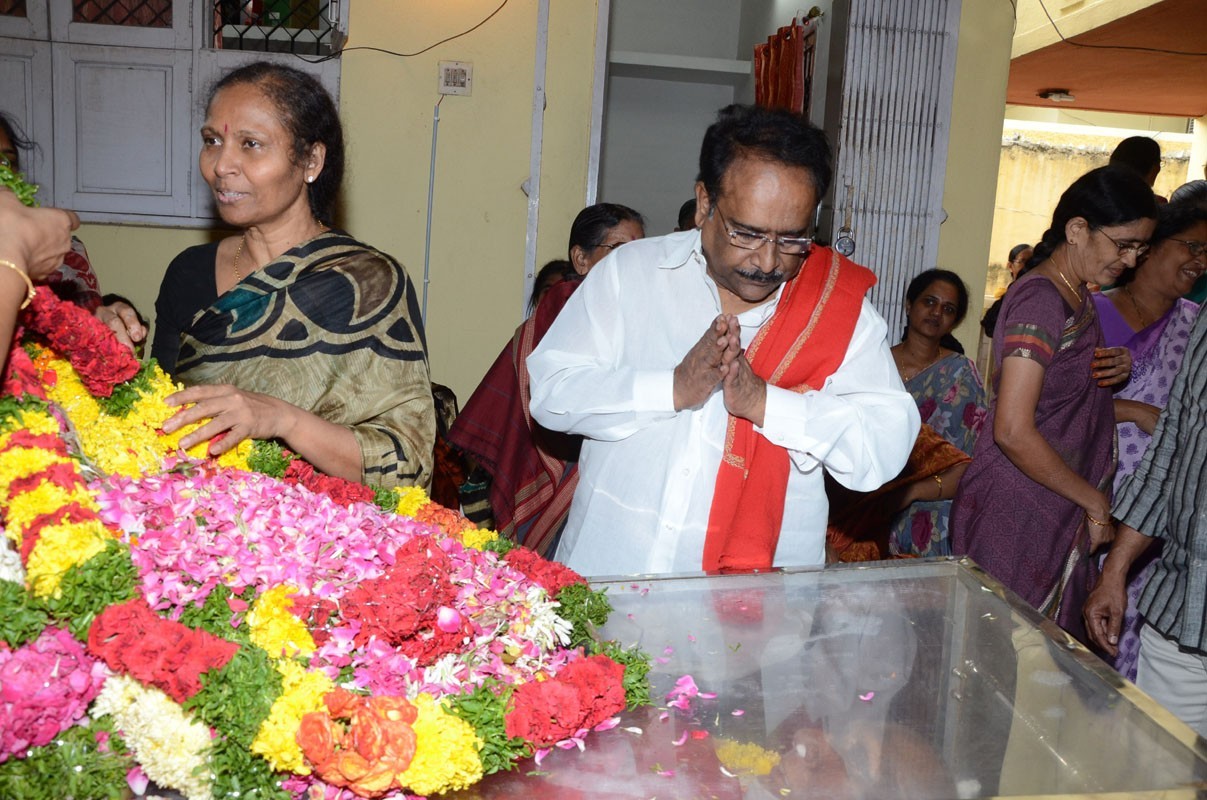Tammareddy Krishnamurthy Condolence Photos - 5 / 25 photos