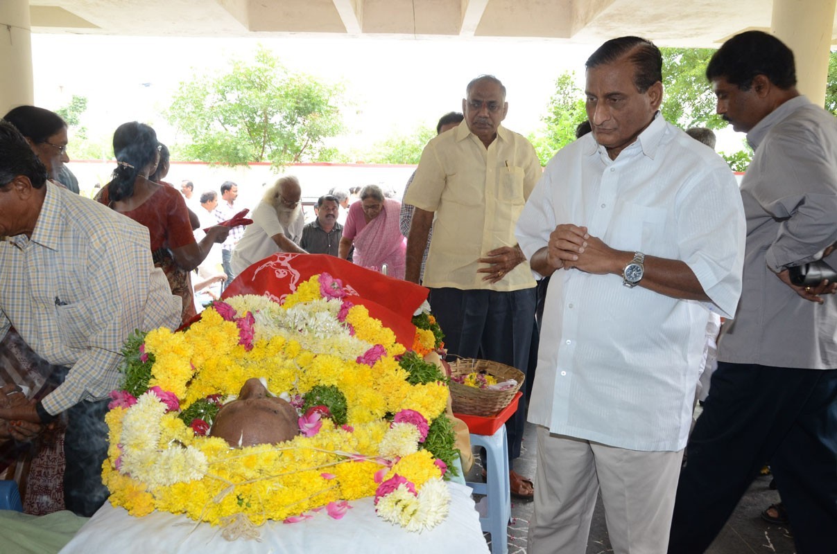 Tammareddy Krishnamurthy Condolence Photos - 9 / 25 photos