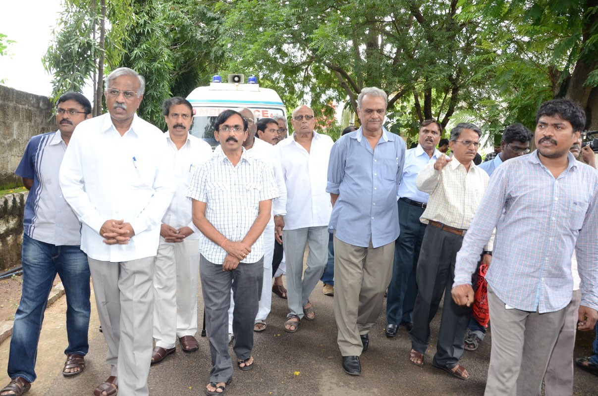 Tammareddy Krishnamurthy Condolence Photos - 12 / 25 photos