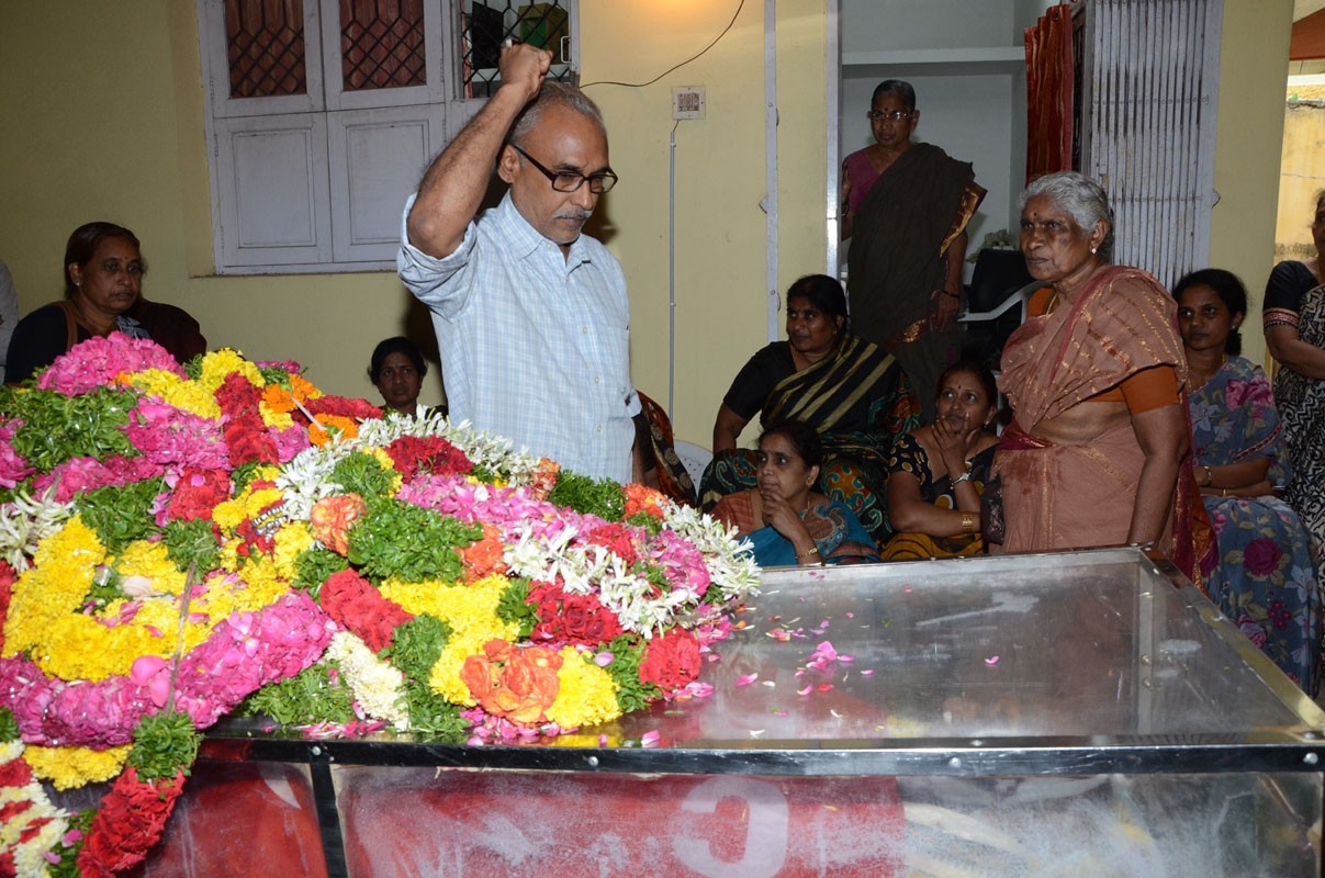 Tammareddy Krishnamurthy Condolence Photos - 14 / 25 photos