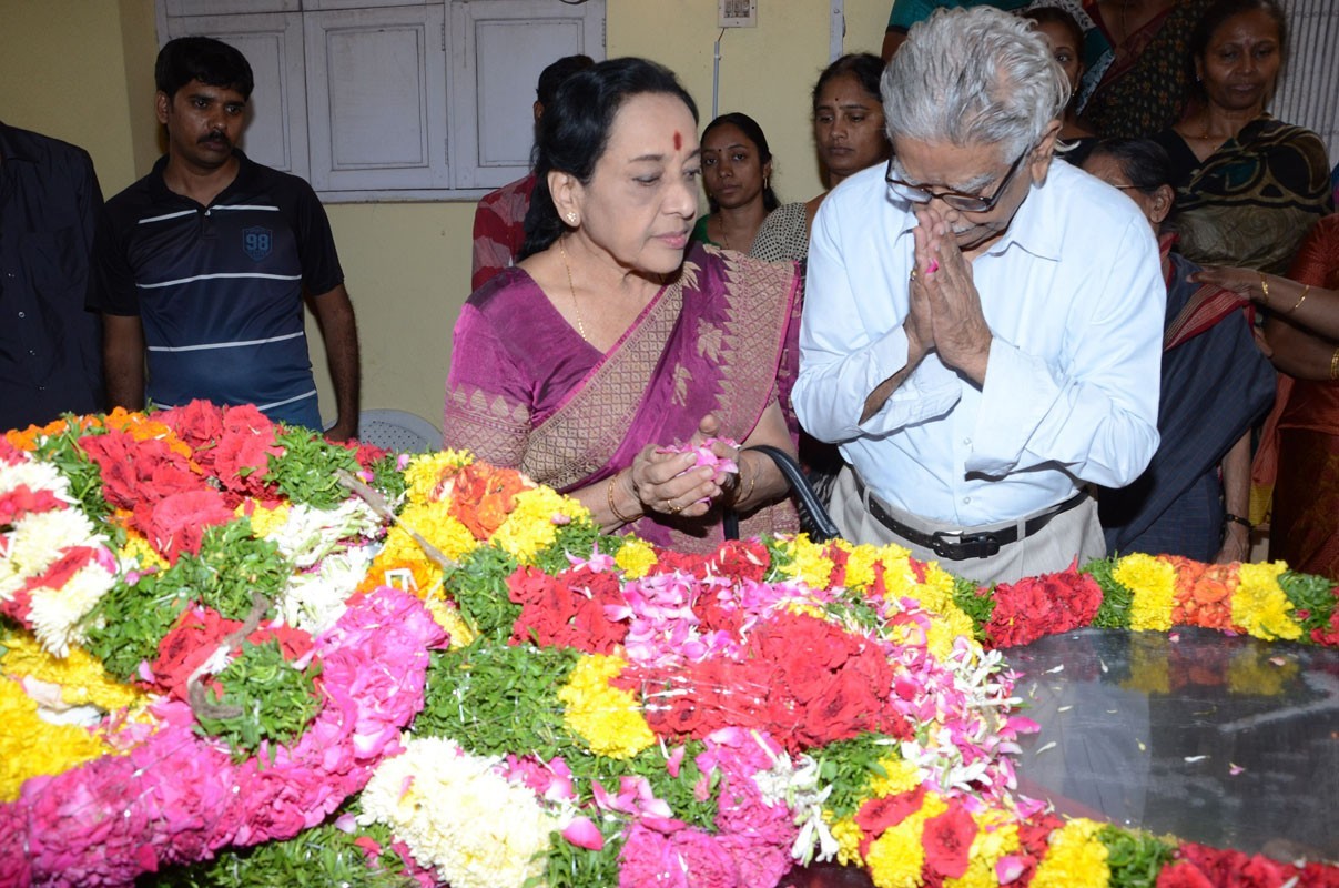 Tammareddy Krishnamurthy Condolence Photos - 15 / 25 photos