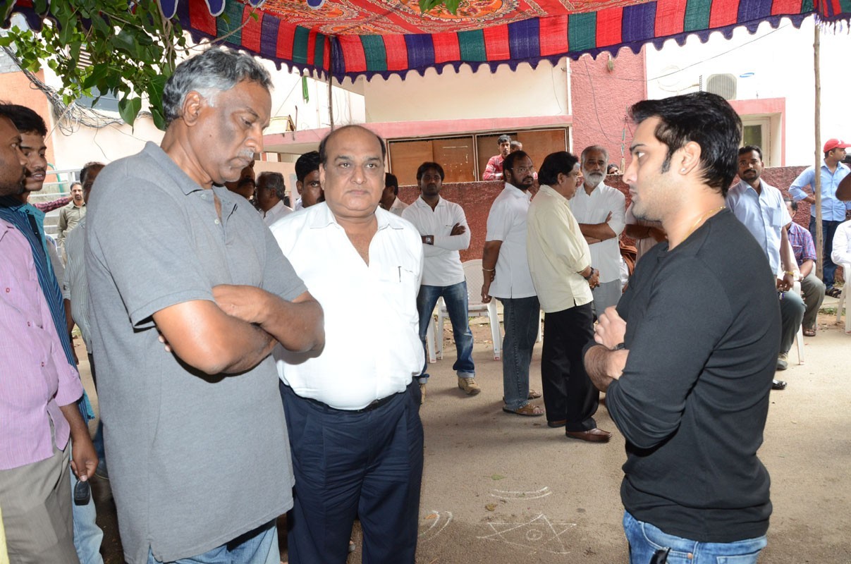 Tammareddy Krishnamurthy Condolence Photos - 18 / 25 photos