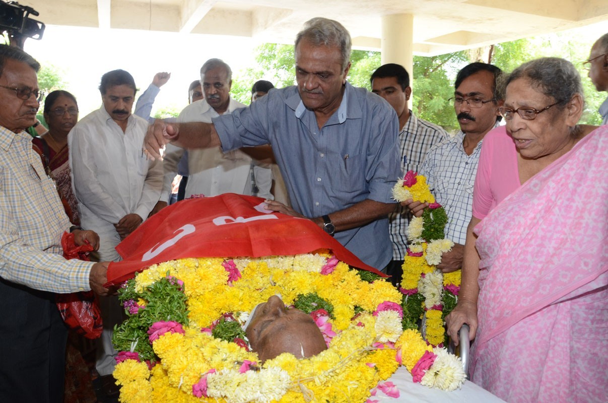Tammareddy Krishnamurthy Condolence Photos - 20 / 25 photos