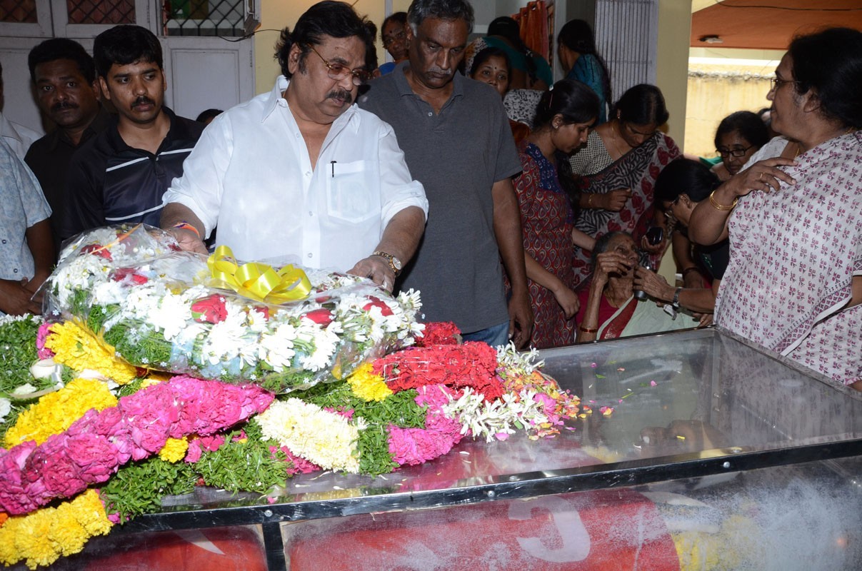 Tammareddy Krishnamurthy Condolence Photos - 21 / 25 photos