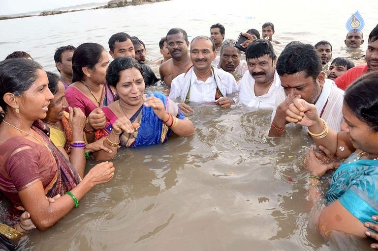 Telangana Godavari Pushkaralu Photos - 30 / 92 photos