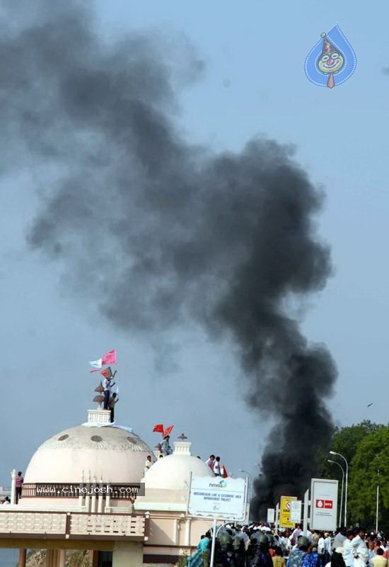 Telangana Million March Photos - 52 / 104 photos