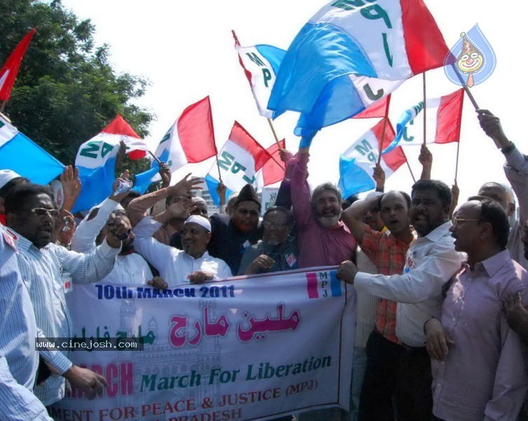 Telangana Million March Photos - 80 / 104 photos