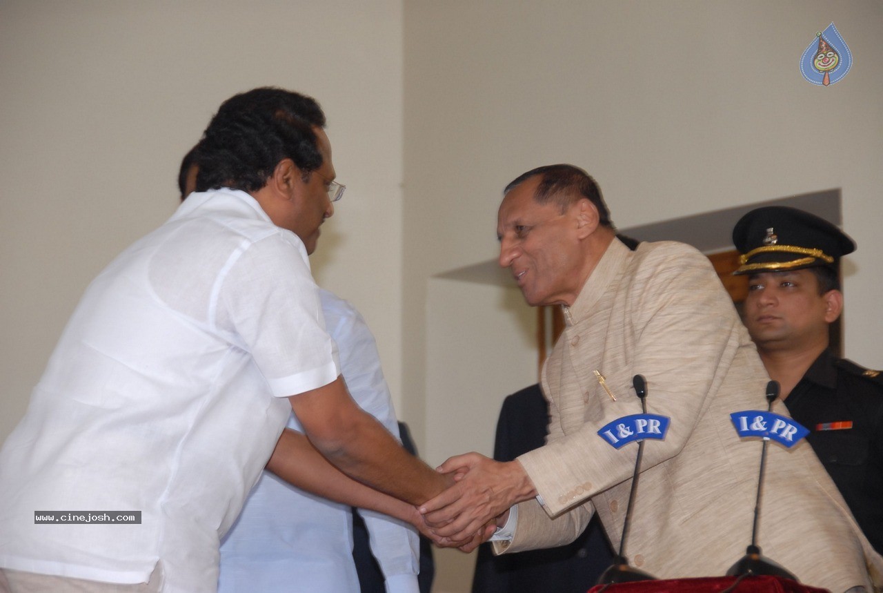 Telangana New Ministers Wearing Ceremony - 25 / 33 photos