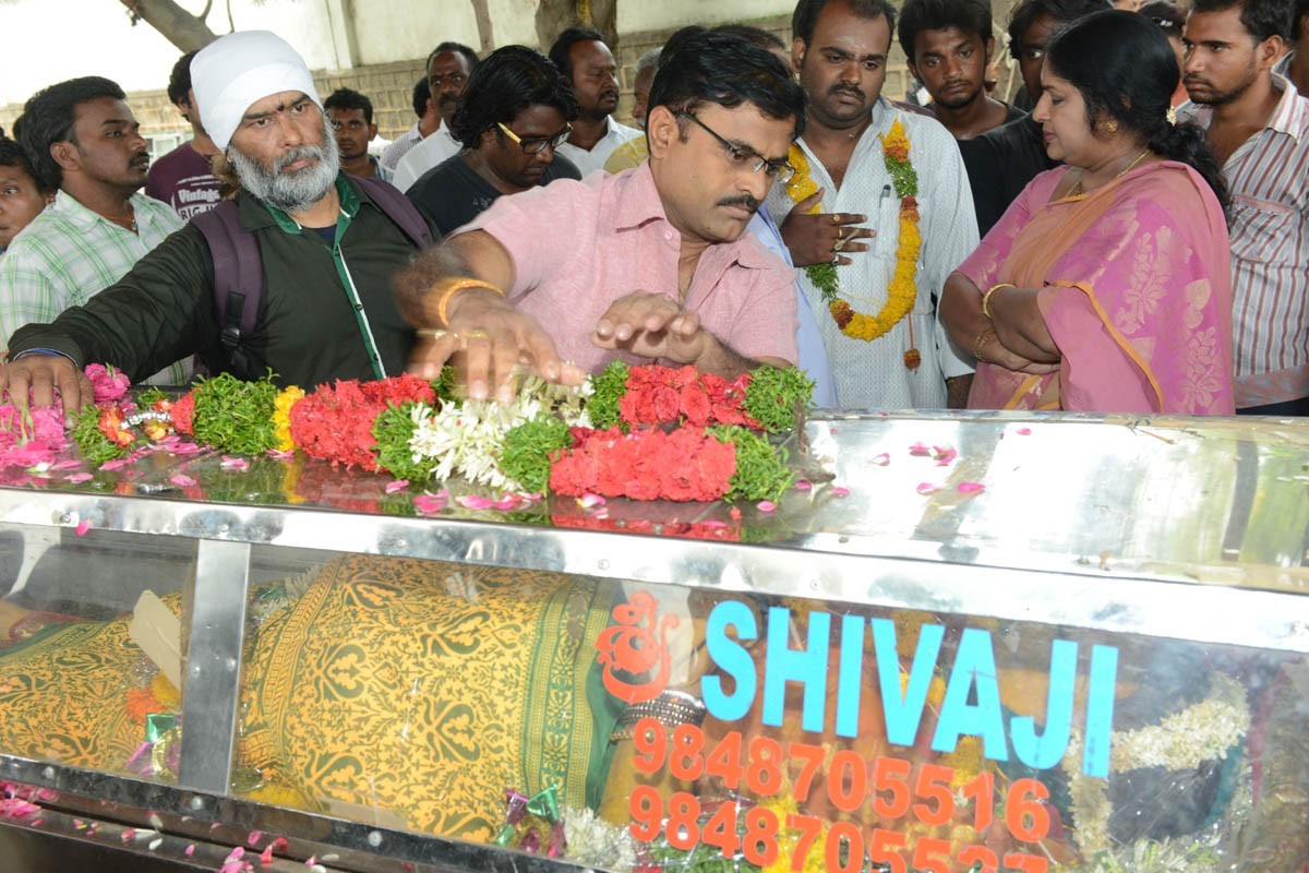 Telangana Sakuntala Condolences Photos - 2 / 55 photos
