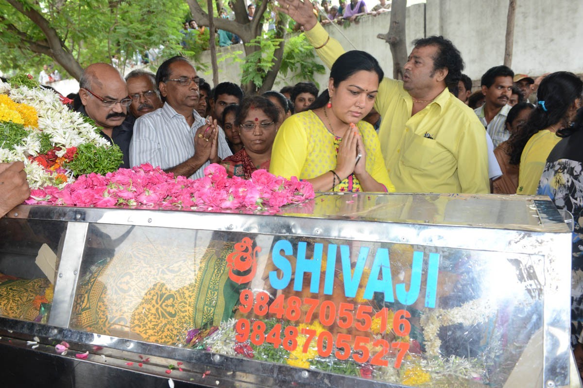 Telangana Sakuntala Condolences Photos - 18 / 55 photos