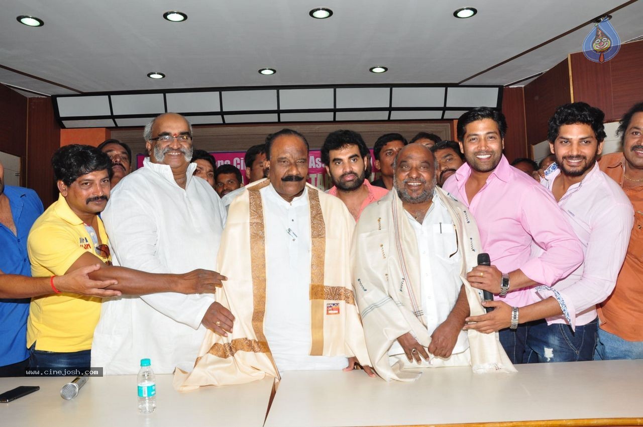 Telangana Talwar Star Cricket Team Launch - 9 / 68 photos