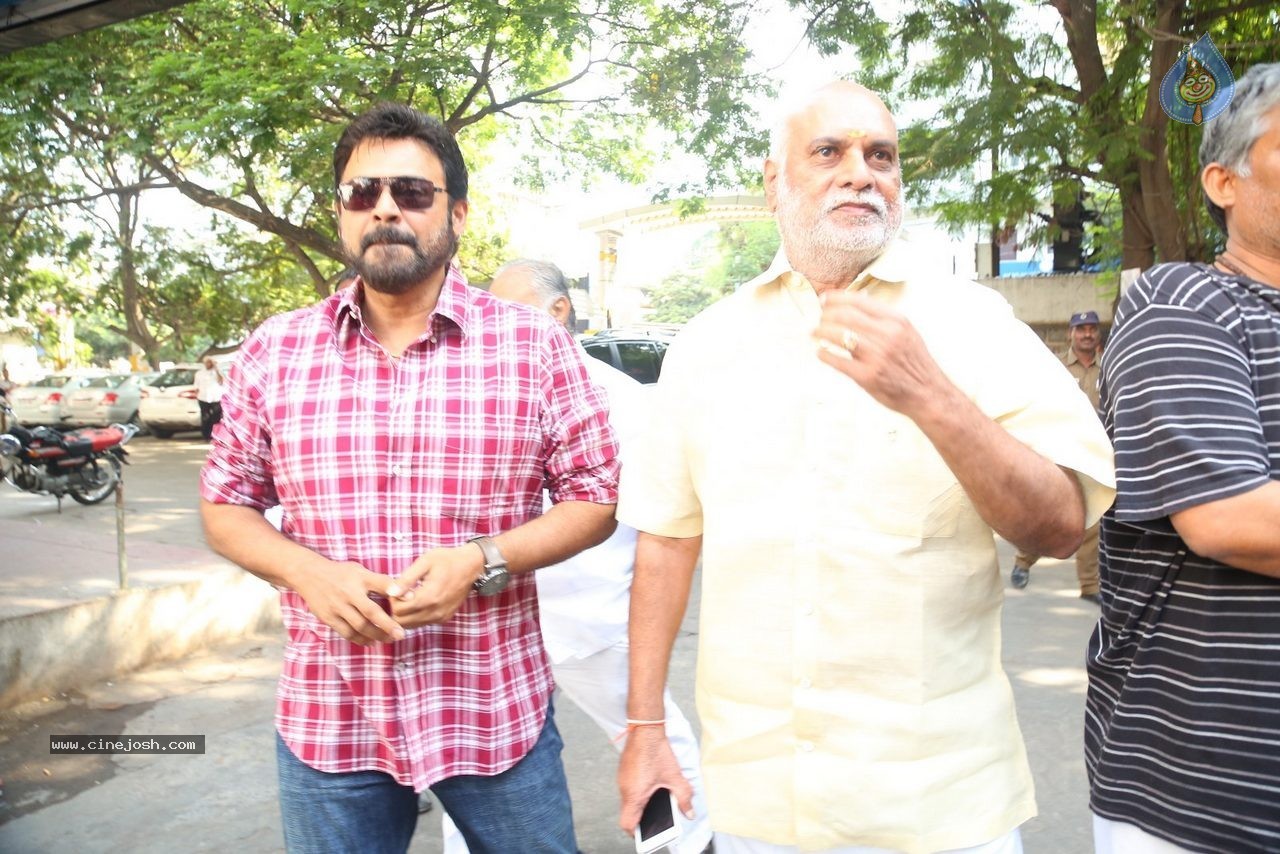 Telugu Film Industry Swachh Bharat Hyderabad 01 - 75 / 97 photos