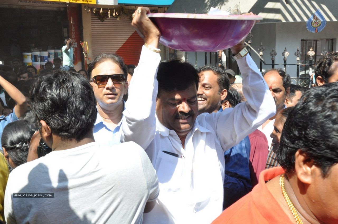 Telugu Film Industry Swachh Bharat Hyderabad 02 - 15 / 36 photos