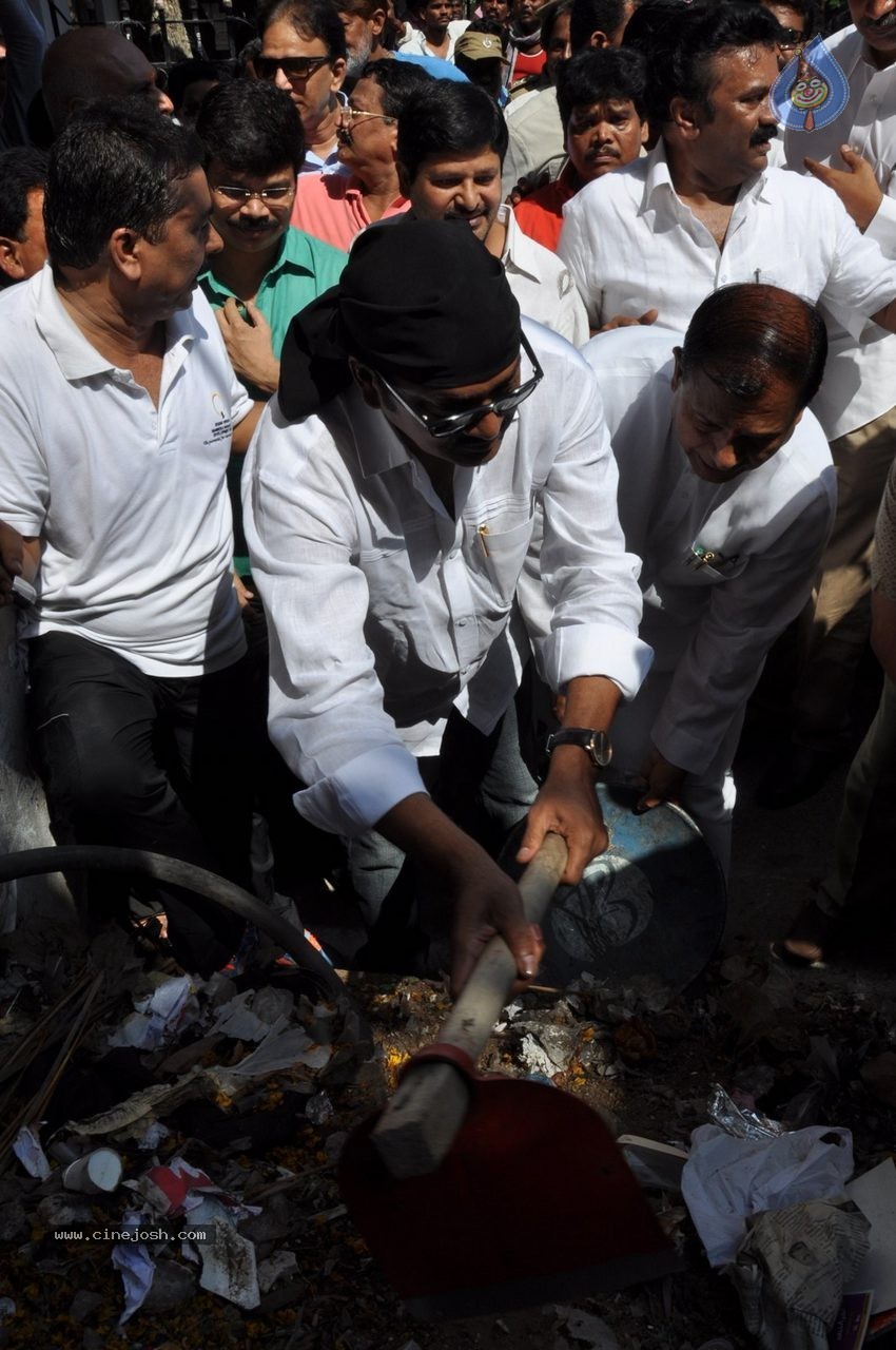 Telugu Film Industry Swachh Bharat Hyderabad 02 - 21 / 36 photos