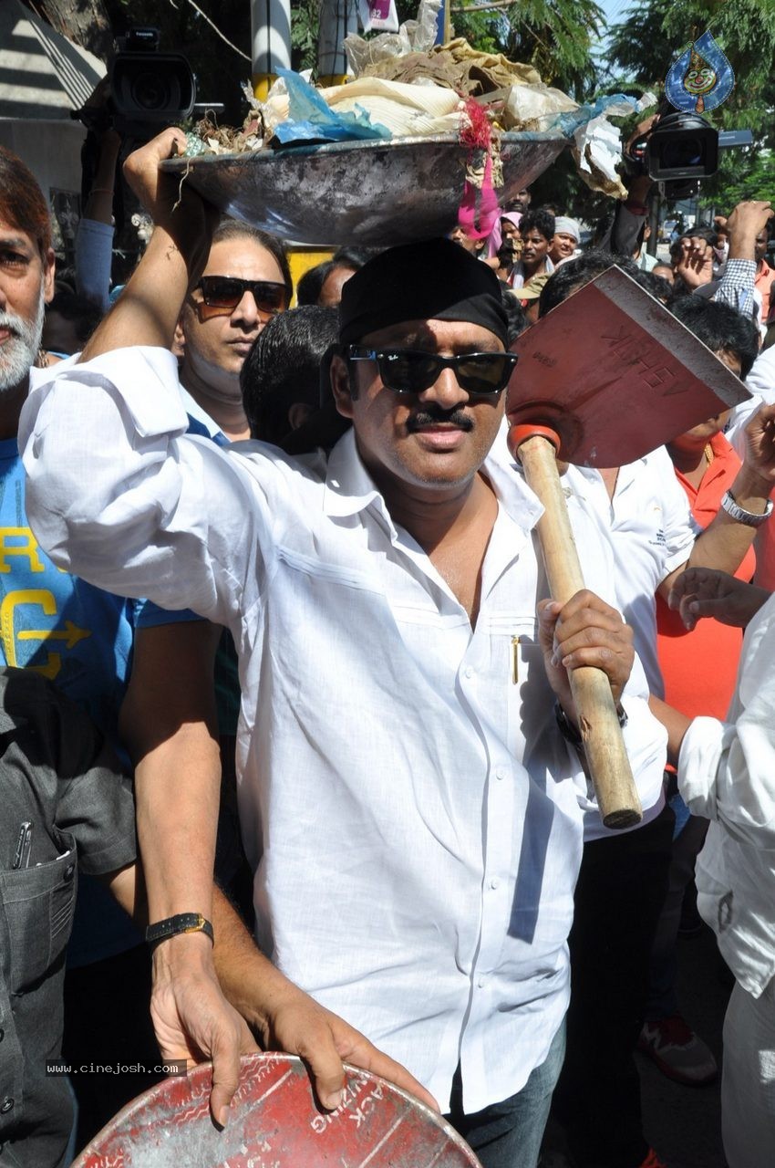 Telugu Film Industry Swachh Bharat Hyderabad 02 - 31 / 36 photos