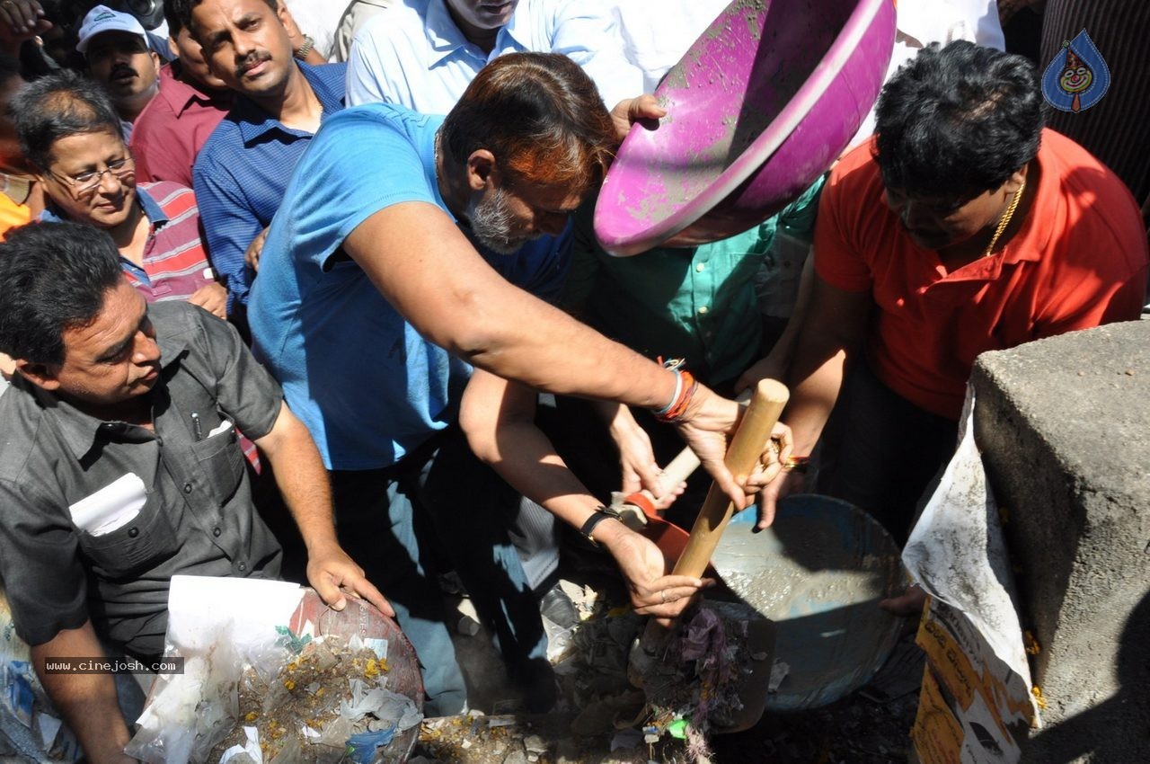 Telugu Film Industry Swachh Bharat Hyderabad 02 - 34 / 36 photos
