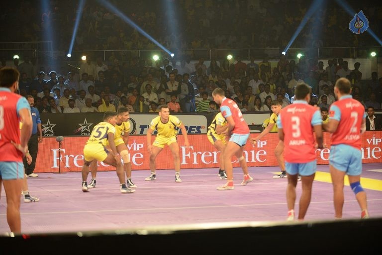Telugu Titans Vs Jaipur Pink Panthers Kabaddi Match Photos - 7 / 100 photos