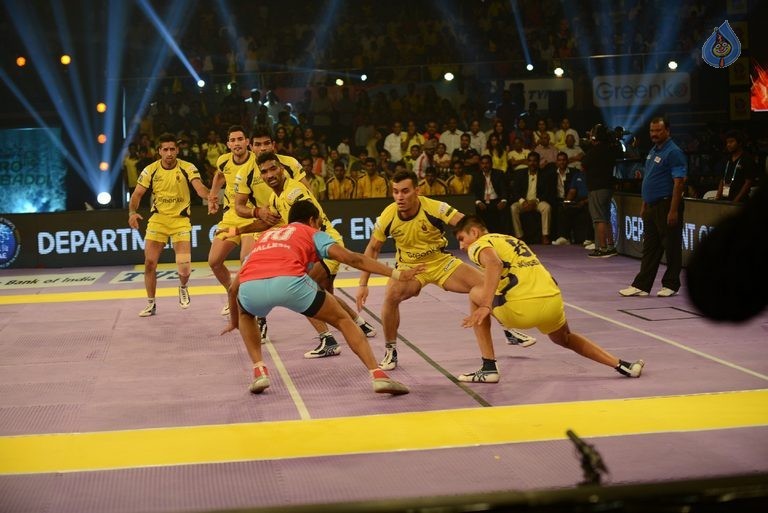 Telugu Titans Vs Jaipur Pink Panthers Kabaddi Match Photos - 47 / 100 photos