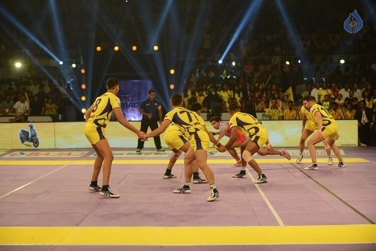 Telugu Titans Vs Jaipur Pink Panthers Kabaddi Match Photos - 69 / 100 photos