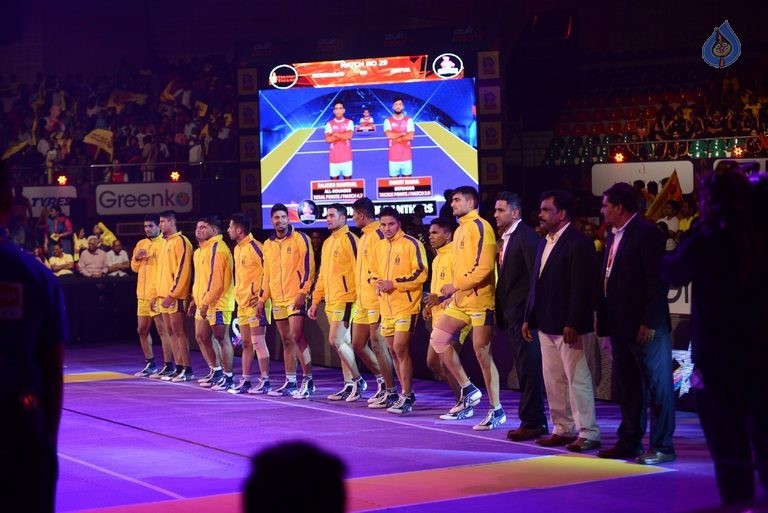 Telugu Titans Vs Jaipur Pink Panthers Kabaddi Match Photos - 88 / 100 photos