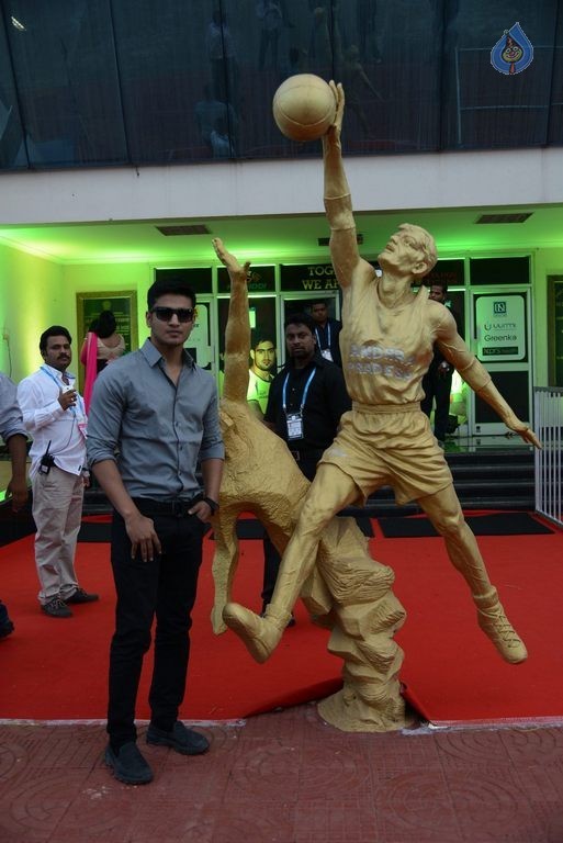 Telugu Titans Vs Bengal Warriors Kabaddi Match Photos - 4 / 78 photos