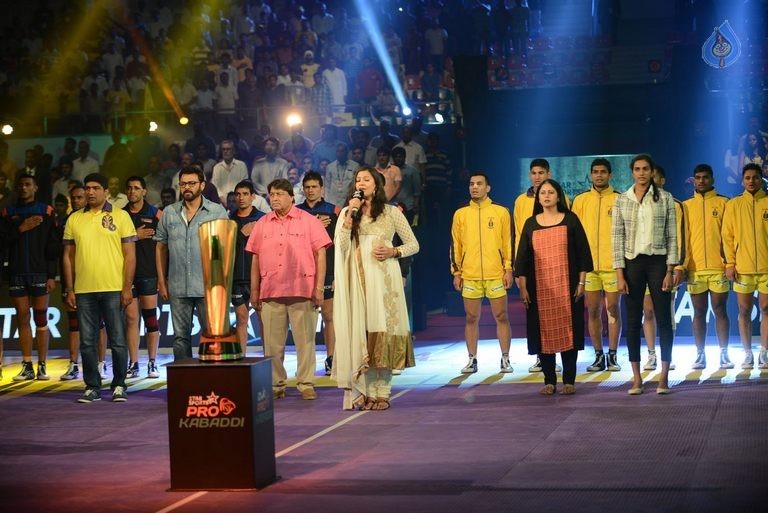 Telugu Titans Vs Bengal Warriors Kabaddi Match Photos - 5 / 78 photos