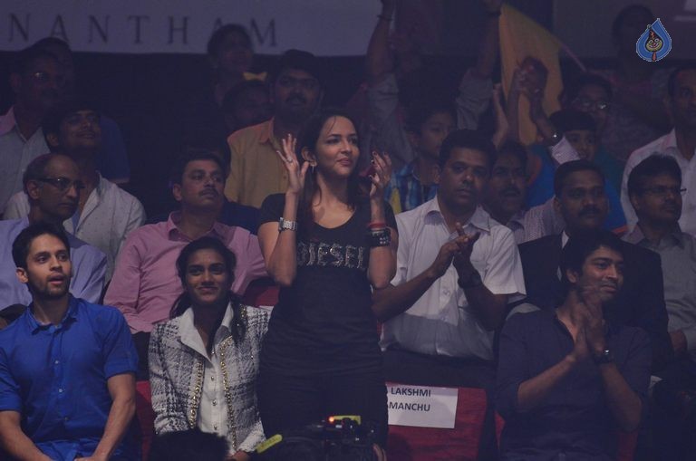 Telugu Titans Vs Bengal Warriors Kabaddi Match Photos - 21 / 78 photos