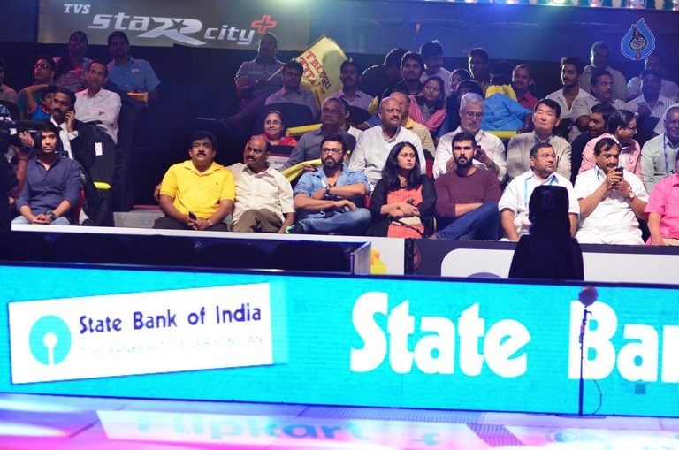 Telugu Titans Vs Bengal Warriors Kabaddi Match Photos - 23 / 78 photos
