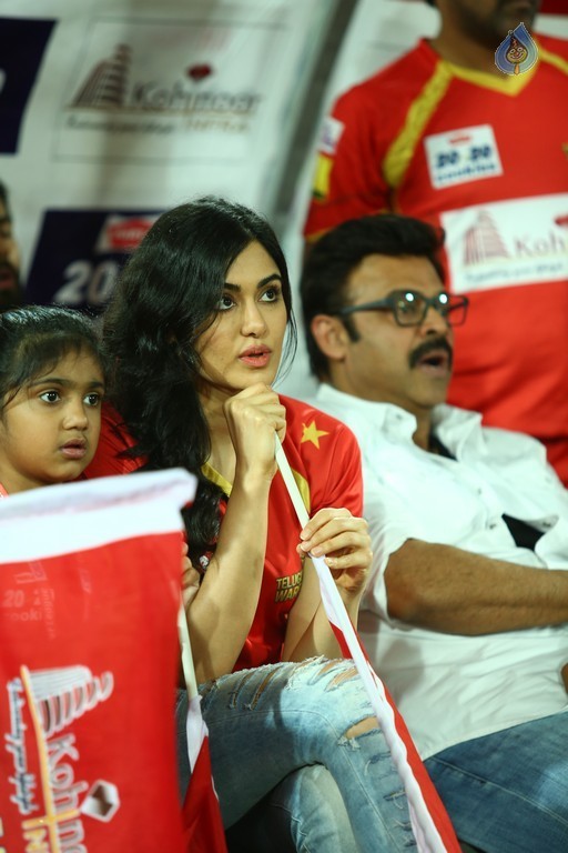 Telugu Warriors Vs Bhojpuri Dabanggs Match - 23 / 41 photos