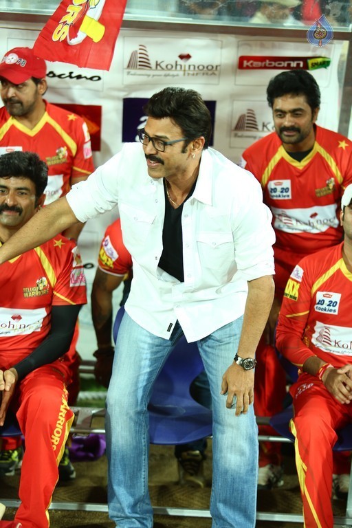 Telugu Warriors Vs Bhojpuri Dabanggs Match - 35 / 41 photos
