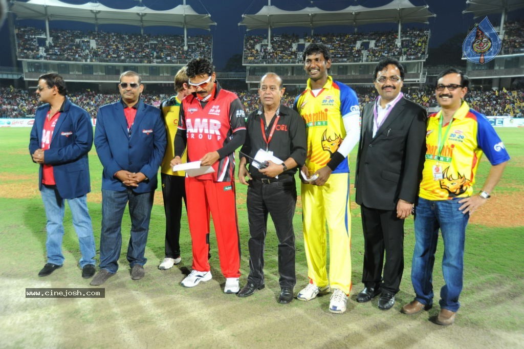 Chennai Rhinos VS Telugu Warriors  Semi Final Match - 10 / 96 photos