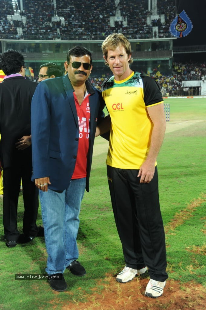 Chennai Rhinos VS Telugu Warriors  Semi Final Match - 15 / 96 photos
