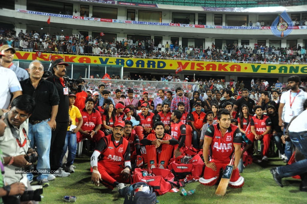 Telugu Warriors Vs Karnataka Bulldozers Match Photos 04 - 58 / 173 photos