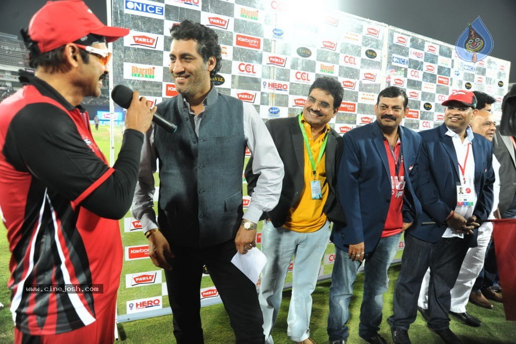 Telugu Warriors Vs Karnataka Bulldozers Match Photos 04 - 139 / 173 photos