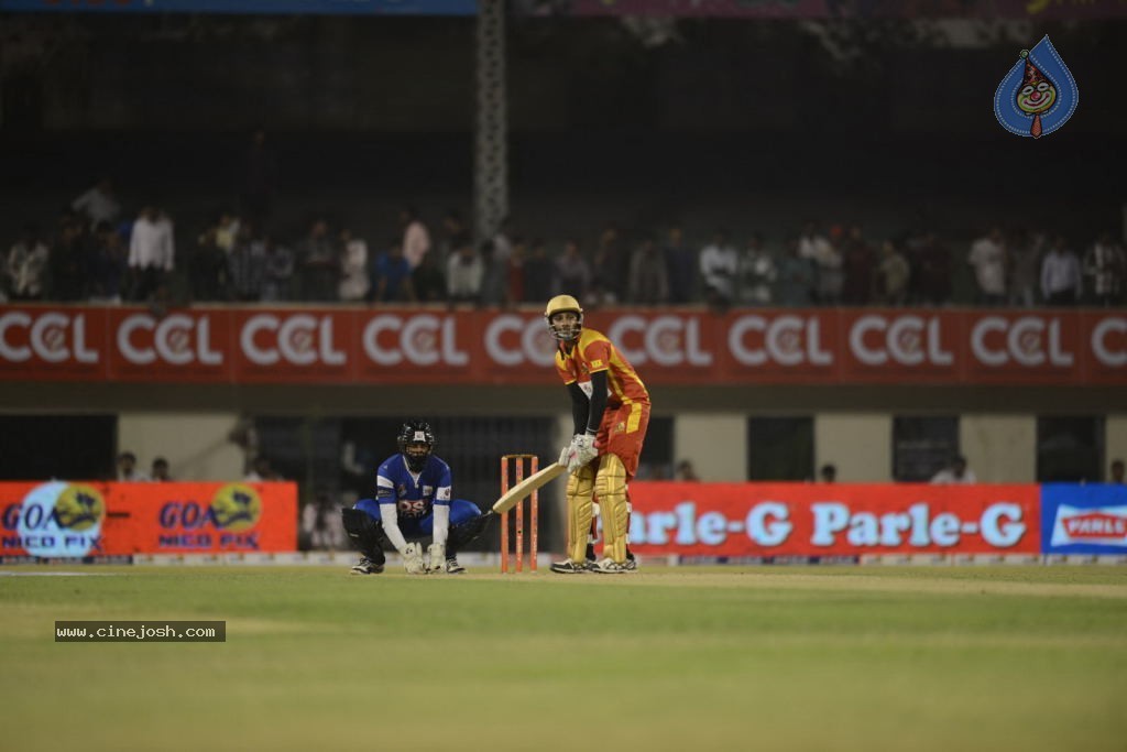 Telugu Warriors Vs Karnataka Bulldozers Match Stills - 2 / 190 photos