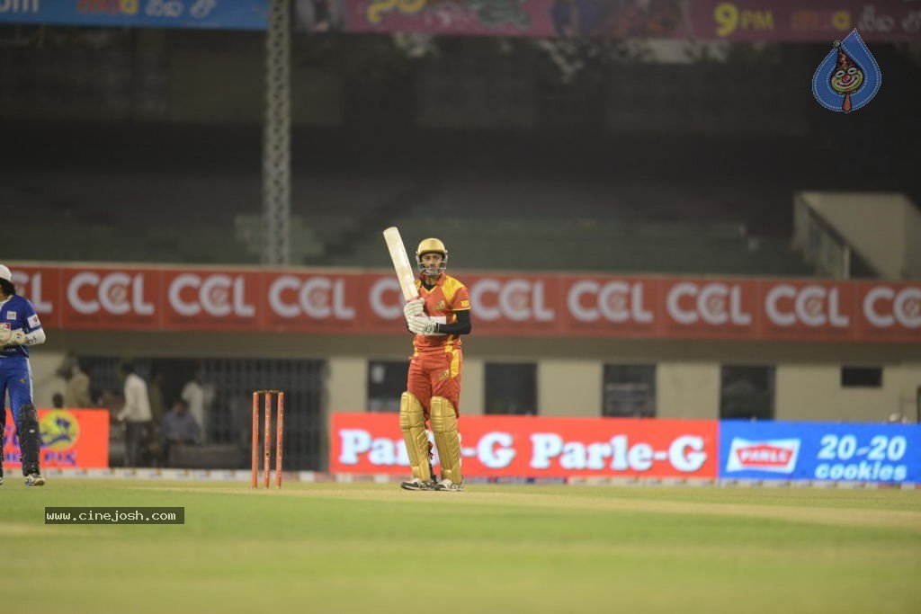 Telugu Warriors Vs Karnataka Bulldozers Match Stills - 19 / 190 photos