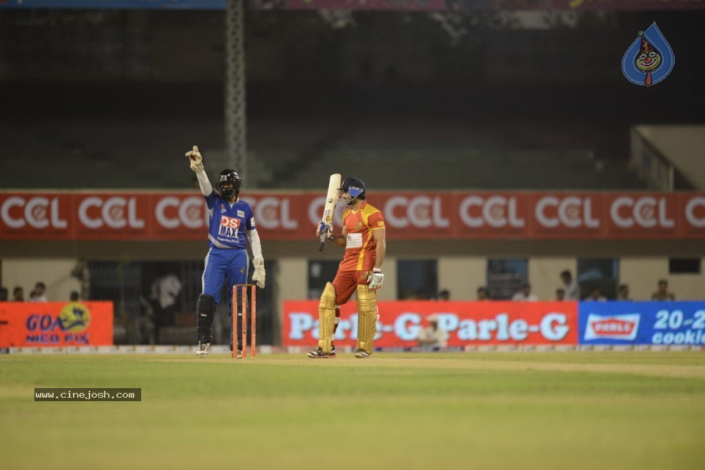 Telugu Warriors Vs Karnataka Bulldozers Match Stills - 47 / 190 photos