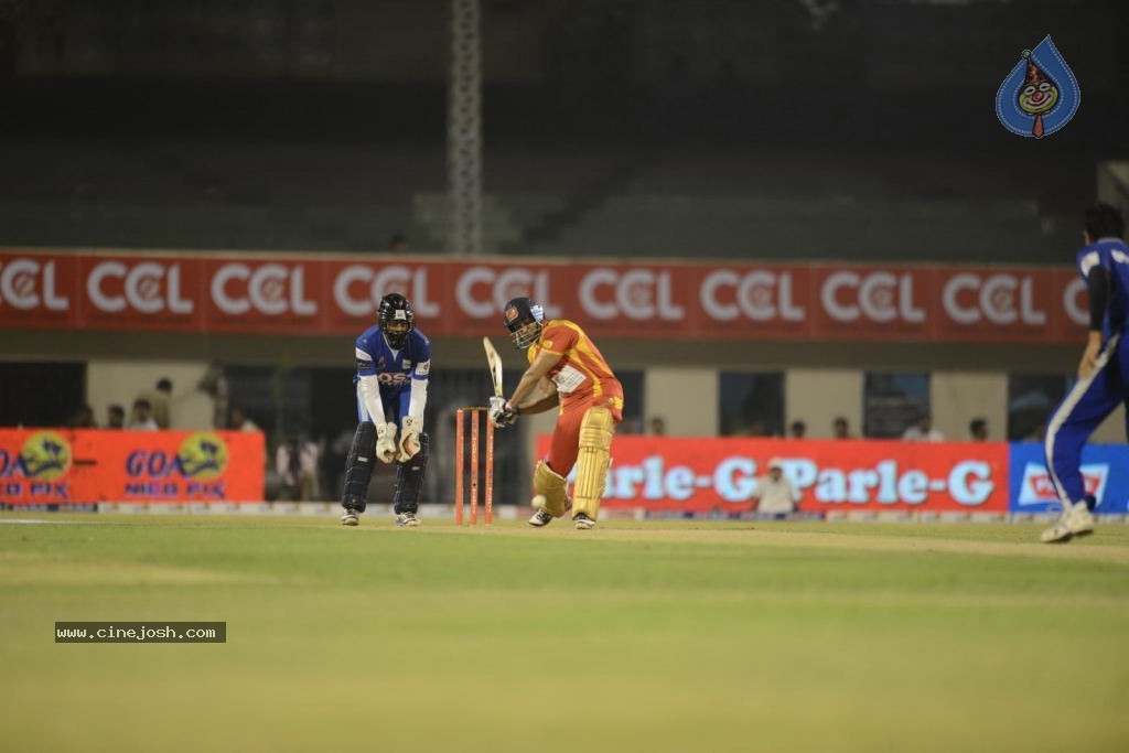 Telugu Warriors Vs Karnataka Bulldozers Match Stills - 49 / 190 photos
