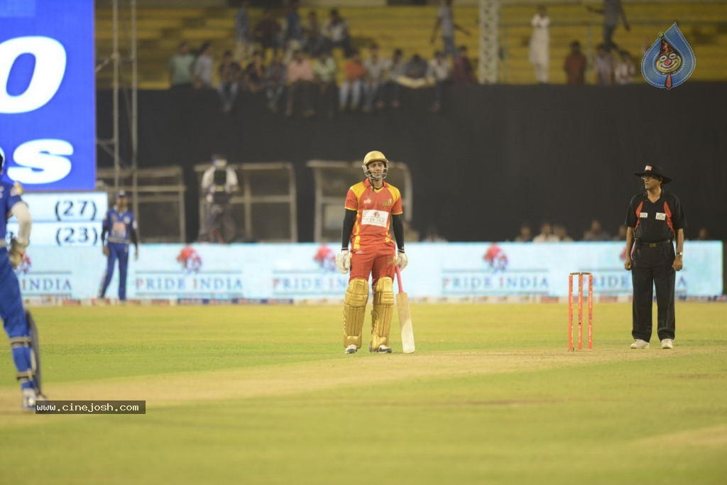 Telugu Warriors Vs Karnataka Bulldozers Match Stills - 51 / 190 photos