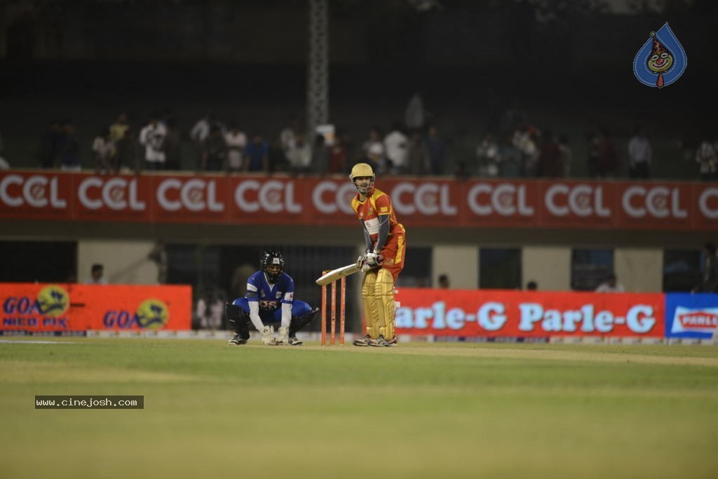 Telugu Warriors Vs Karnataka Bulldozers Match Stills - 55 / 190 photos