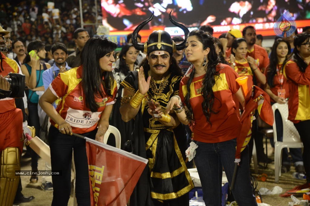 Telugu Warriors Vs Karnataka Bulldozers Match Stills - 57 / 190 photos