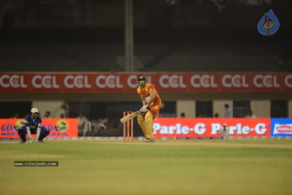 Telugu Warriors Vs Karnataka Bulldozers Match Stills - 81 / 190 photos