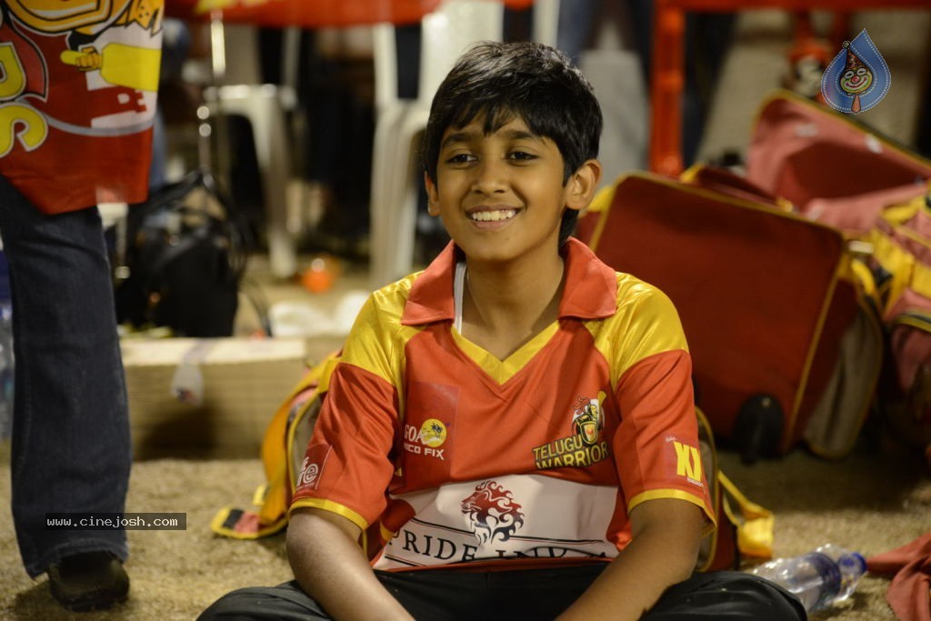 Telugu Warriors Vs Karnataka Bulldozers Match Stills - 86 / 190 photos