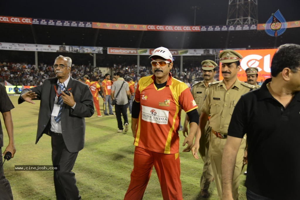 Telugu Warriors Vs Karnataka Bulldozers Match Stills - 99 / 190 photos