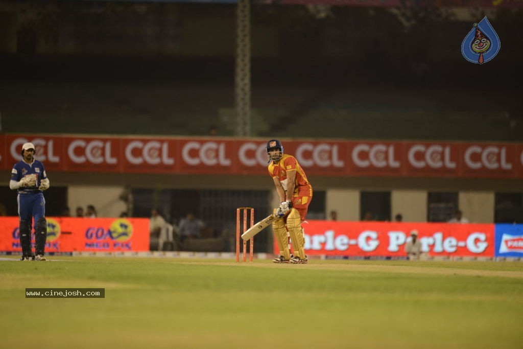 Telugu Warriors Vs Karnataka Bulldozers Match Stills - 110 / 190 photos