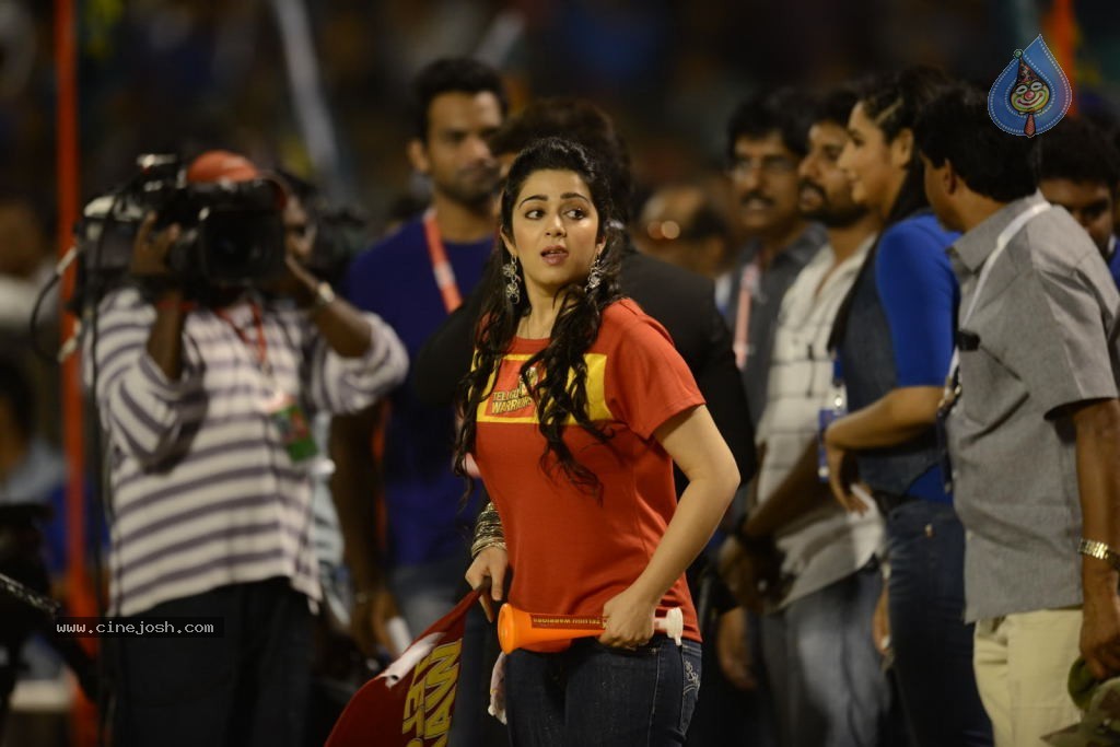 Telugu Warriors Vs Karnataka Bulldozers Match Stills - 112 / 190 photos