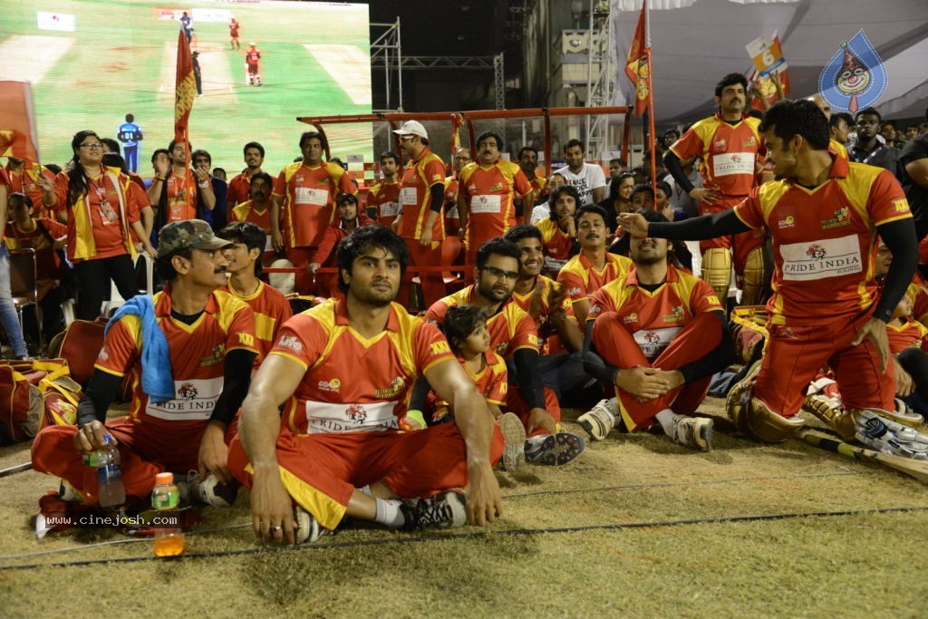 Telugu Warriors Vs Karnataka Bulldozers Match Stills - 179 / 190 photos